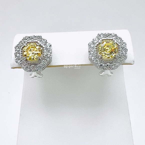 NWT Judith Ripka 4 carat Canary Crystal & White Topaz Casablanca Button Earrings - Picture 3 of 12